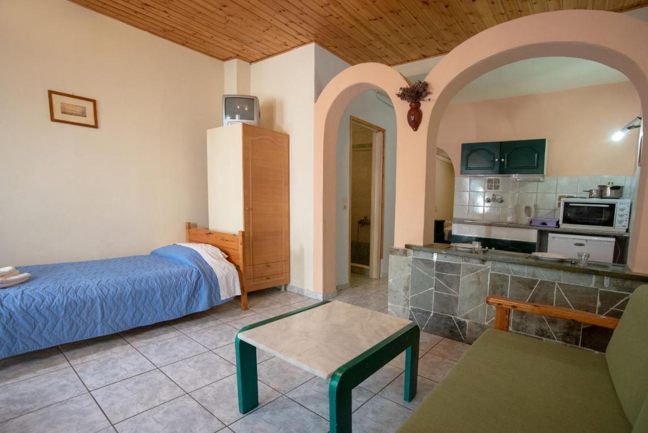 Kleoni Club Apartments Tolón Dış mekan fotoğraf