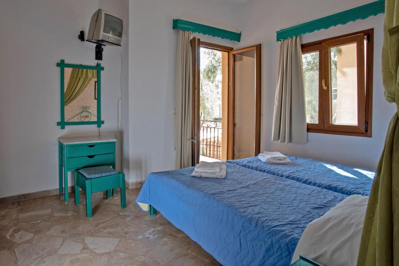 Kleoni Club Apartments Tolón Dış mekan fotoğraf