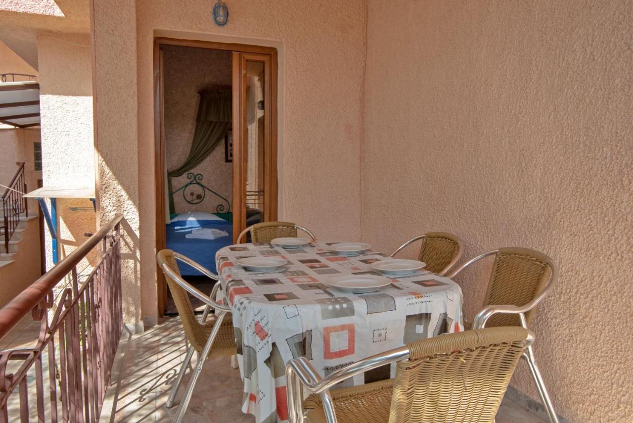 Kleoni Club Apartments Tolón Dış mekan fotoğraf