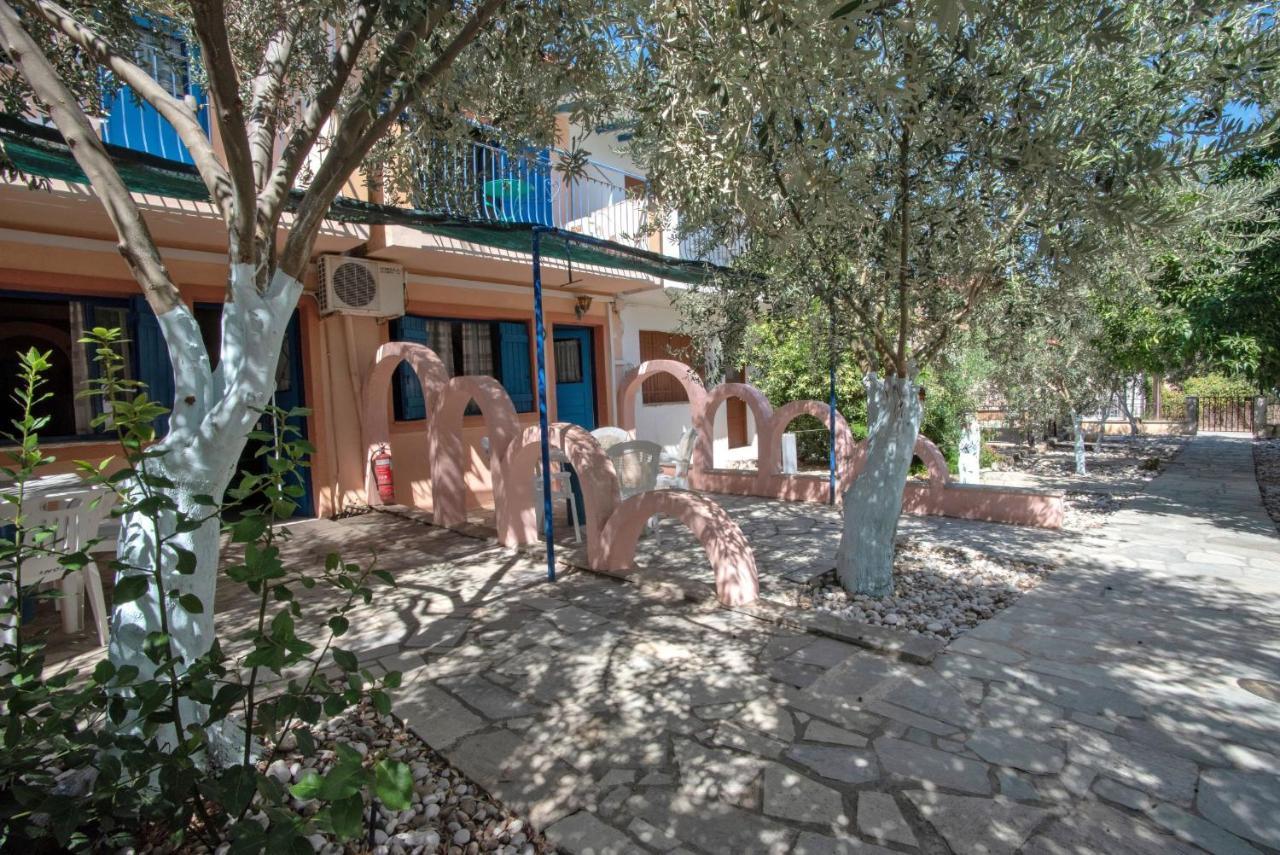 Kleoni Club Apartments Tolón Dış mekan fotoğraf